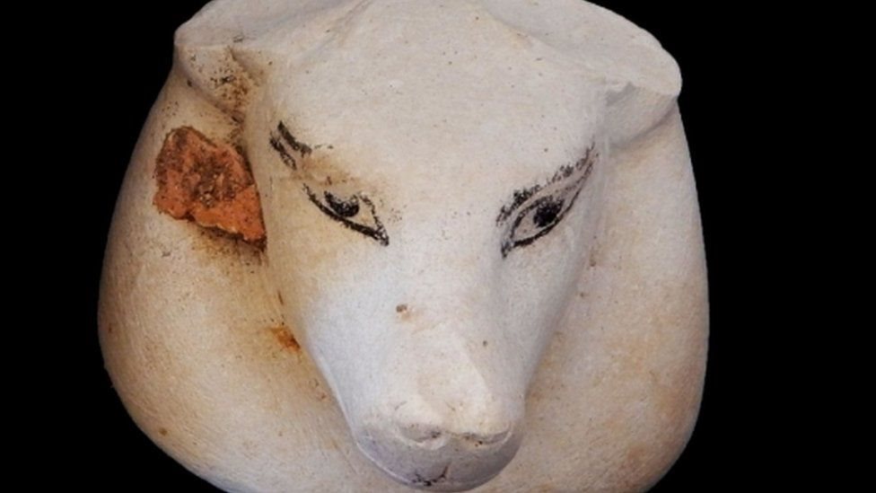 వాలీ ఆఫ్ కింగ్స్ దగ్గర జరిగిన తవ్వకాల్లో విలువైన కళాకృతులు కనుగొన్నారు