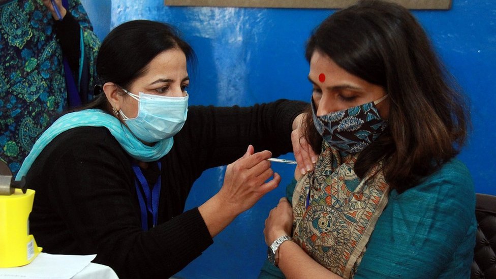 వ్యాక్సినేషన్