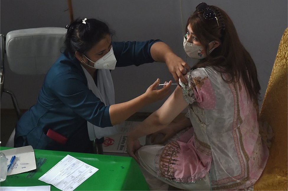 వ్యాక్సినేషన్ వ్యాక్సినేషన్