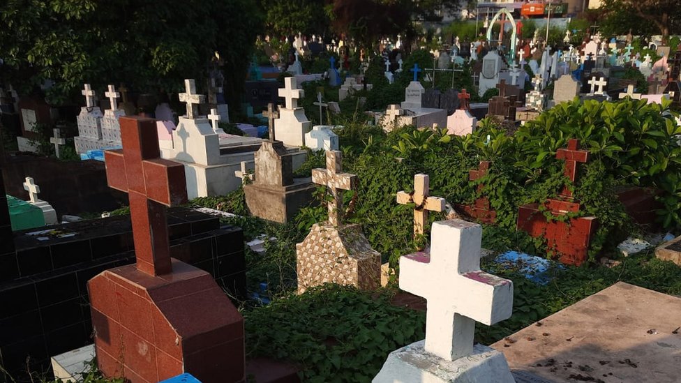 క్రైస్తవ సమాధులు క్రైస్తవ సమాధులు