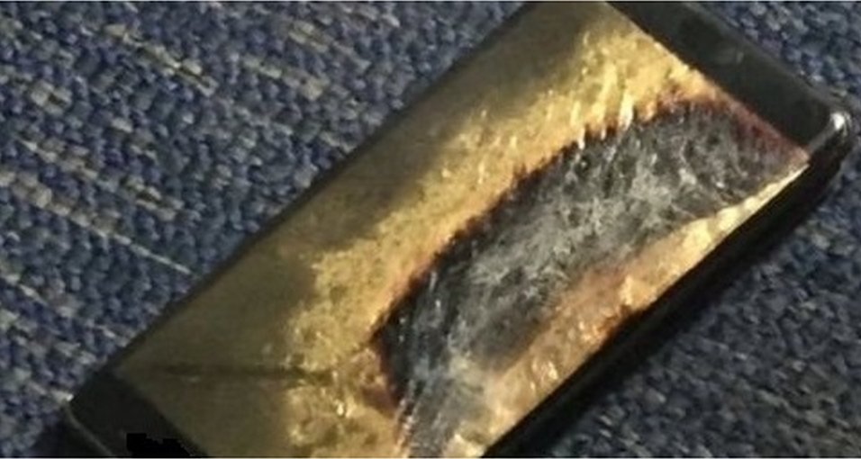 పేలిన స్మార్ట్‌ఫోన్