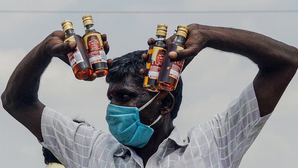 మద్యం దుకాణాలు