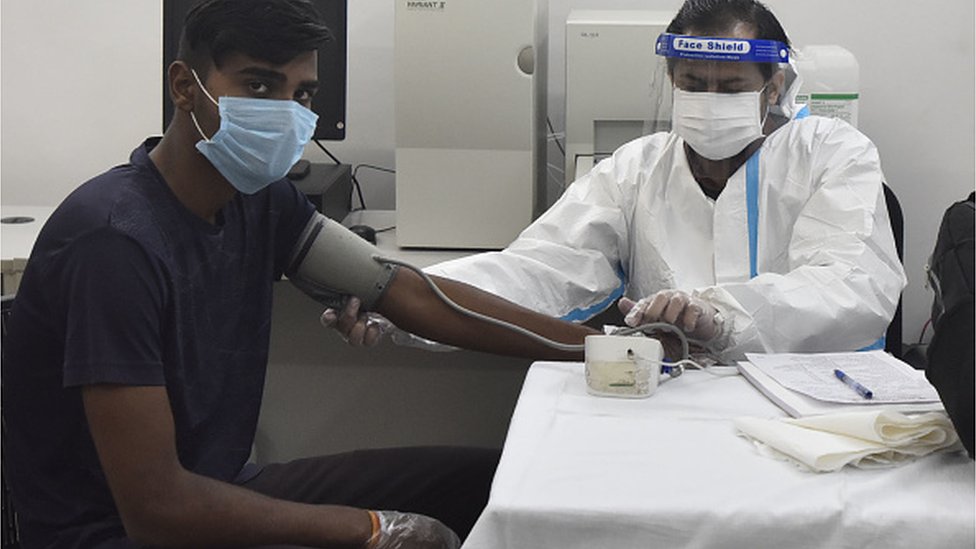 వైద్యుడు