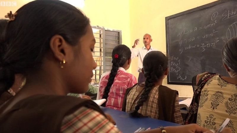 ప్రైవేటు స్కూళ్లలో కూడా పరిస్థితులు దారుణంగా తయారయ్యాయి.