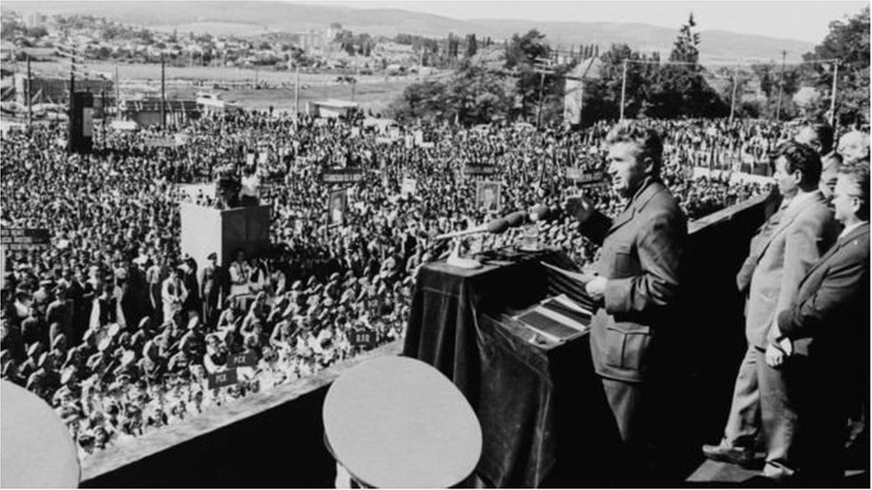 నికొలస్ చాచెస్కూ