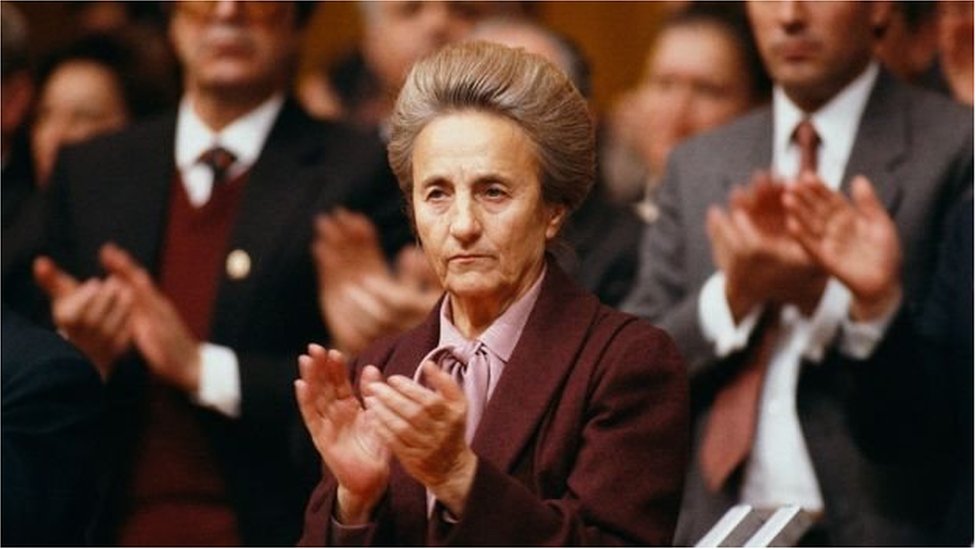 నికొలస్ చాచెస్కూ