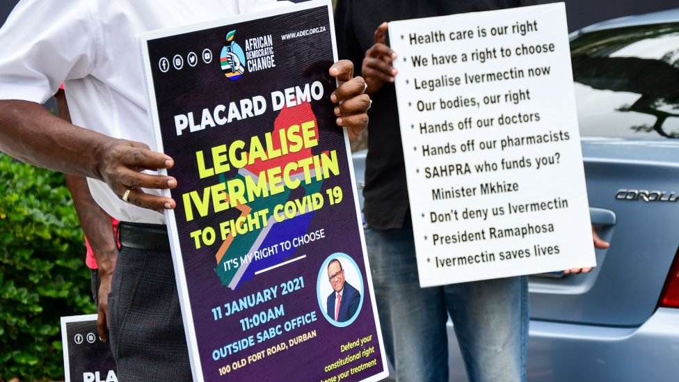 ఐవెర్‌మెక్టిన్‌కు మద్దతుగా దక్షిణాఫ్రికాలో నిరసన