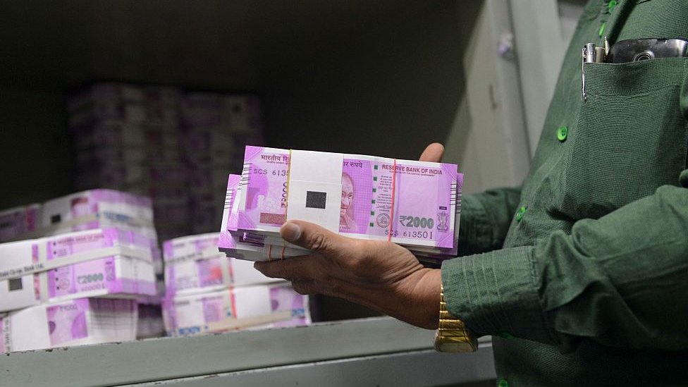 రూ.2000 నోట్లు రూ.2000 నోట్లు