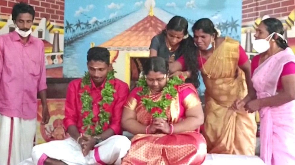 కేరళ జంట కేరళ జంట