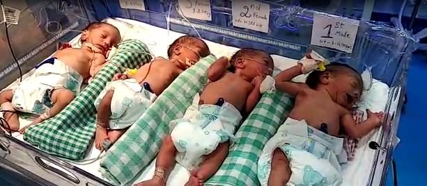 నలుగురు పిల్లలు నలుగురు పిల్లలు