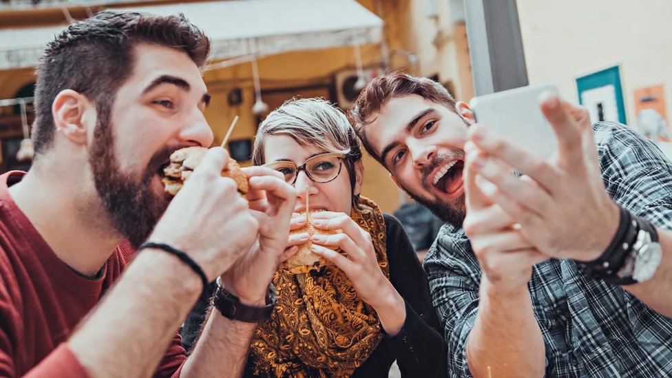 ఇటీవలి కాలంలో ఆహారపు అలవాట్లలలో కూడా మార్పులు మొదలయ్యాయి.