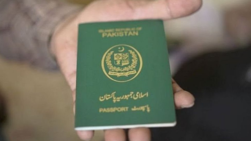 పౌరసత్వం పౌరసత్వం