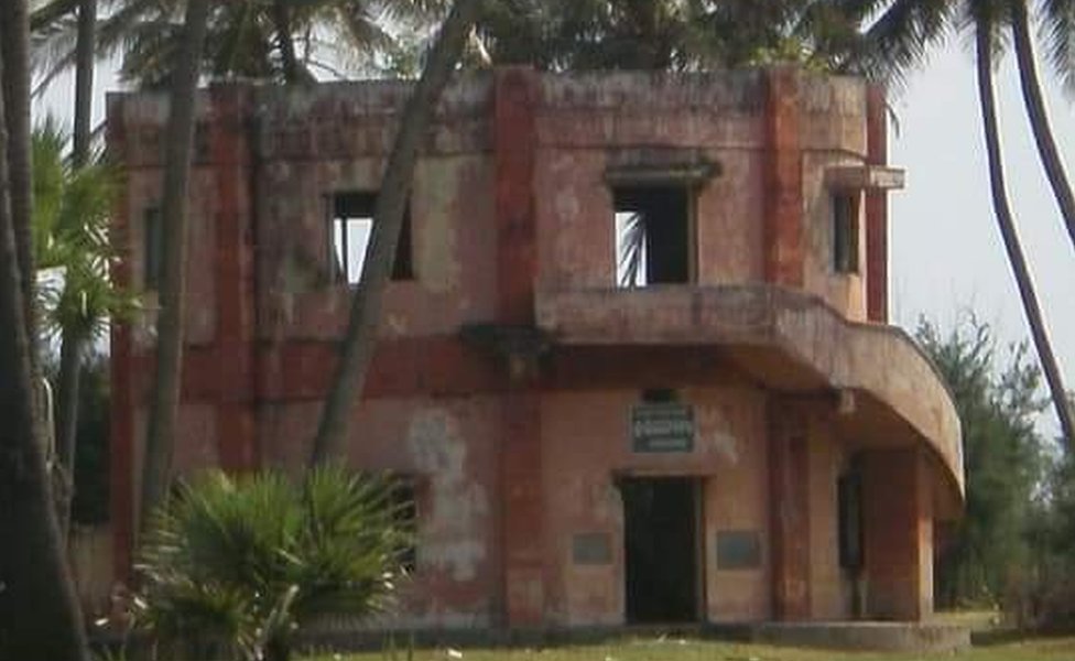 తుపాను షెల్టర్