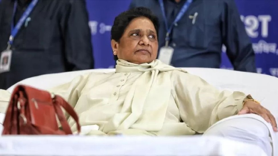 బహుజన్ సమాజ్ పార్టీ అధ్యక్షురాలు మాయావతి