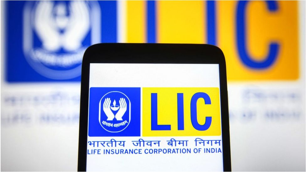 ఎల్ఐసీతోపాటు ఇప్పుడు అనేక సంస్థలు పోటీపడి టర్మ్ పాలసీలు అందిస్తున్నాయి