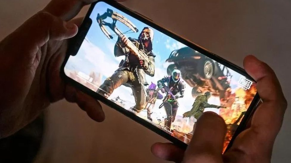 భారతదేశంలో వారానికి సగటున 3.6 గంటల పాటు ఆన్‌లైన్ గేమింగ్ టోర్నమెంట్‌లను వీక్షిస్తుంటారని అంచనా.