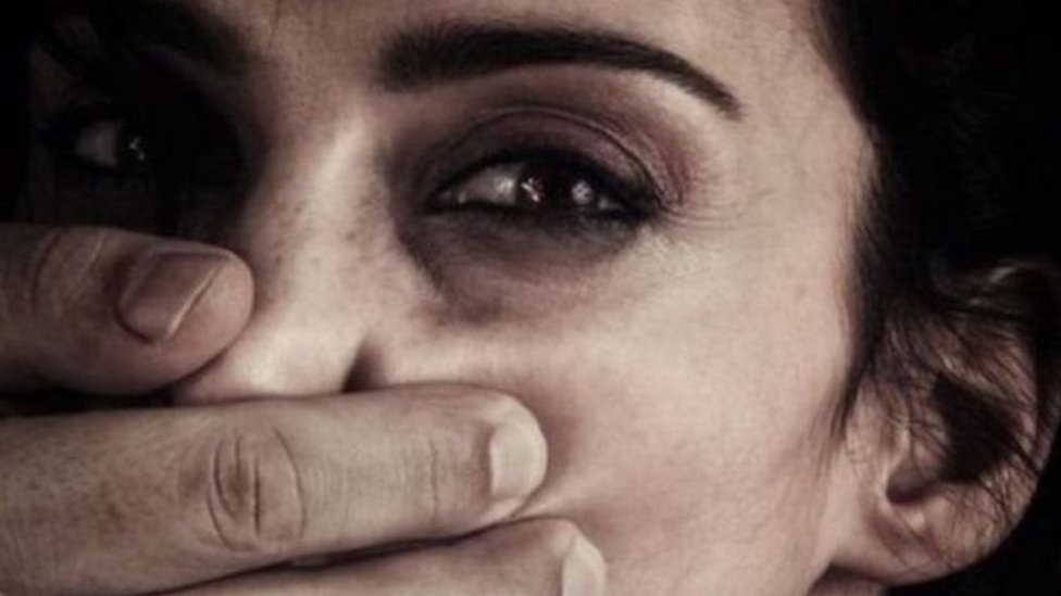 సామూహిక అత్యాచారం సామూహిక అత్యాచారం