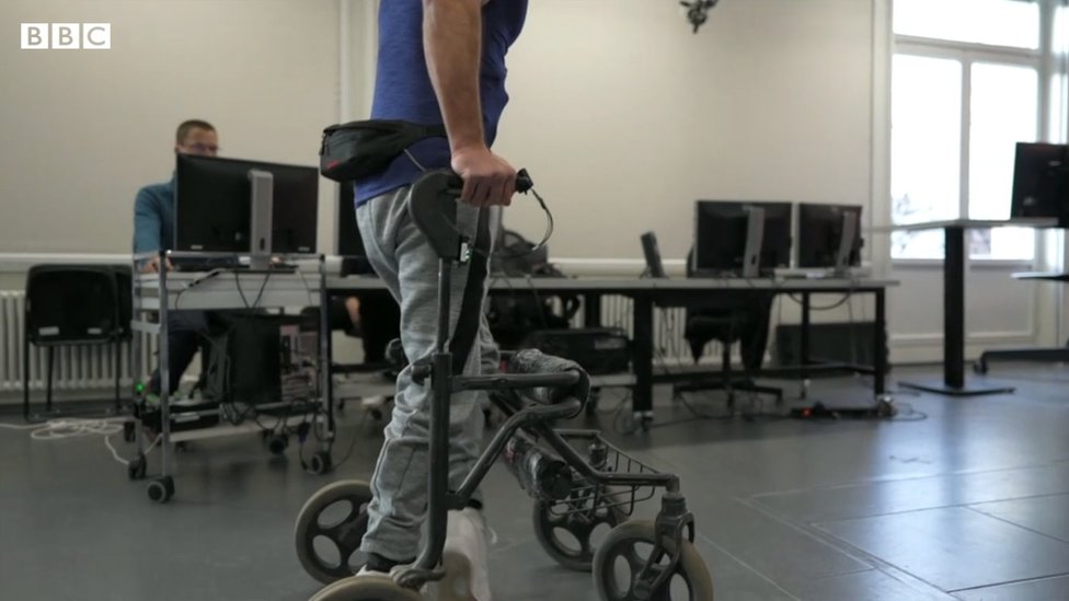 నడుస్తున్న మైఖేల్