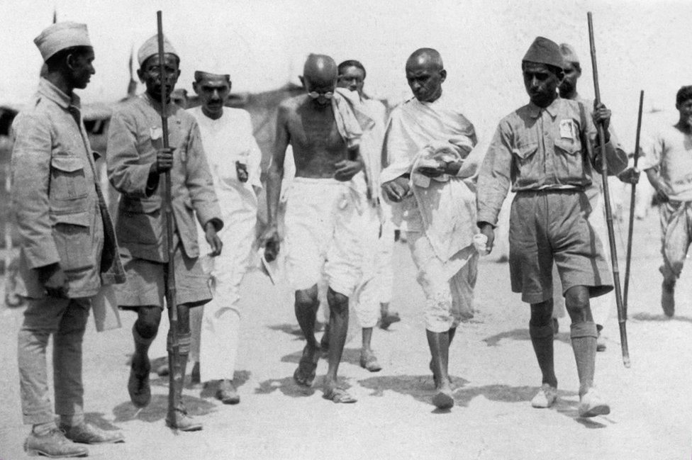 మహాత్మా గాంధీ అరెస్ట్