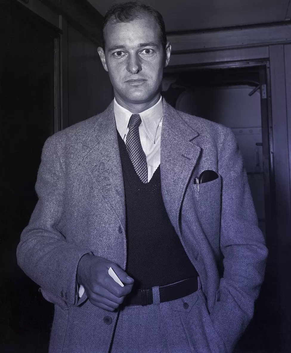 మాస్కోలో అమెరికా రాయబారిగా ఉన్న జార్జ్ కెన్నన్