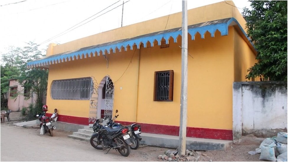 ద్రౌపదీ ముర్మూ ఇల్లు