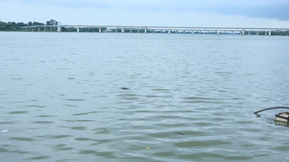 గోదావరికి వరదలు