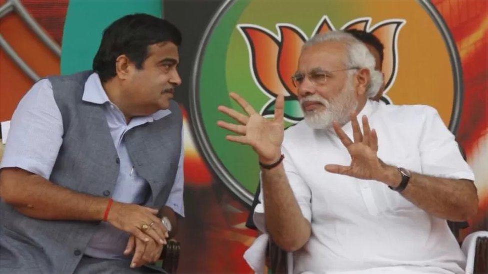 గడ్కరీ, మోదీ