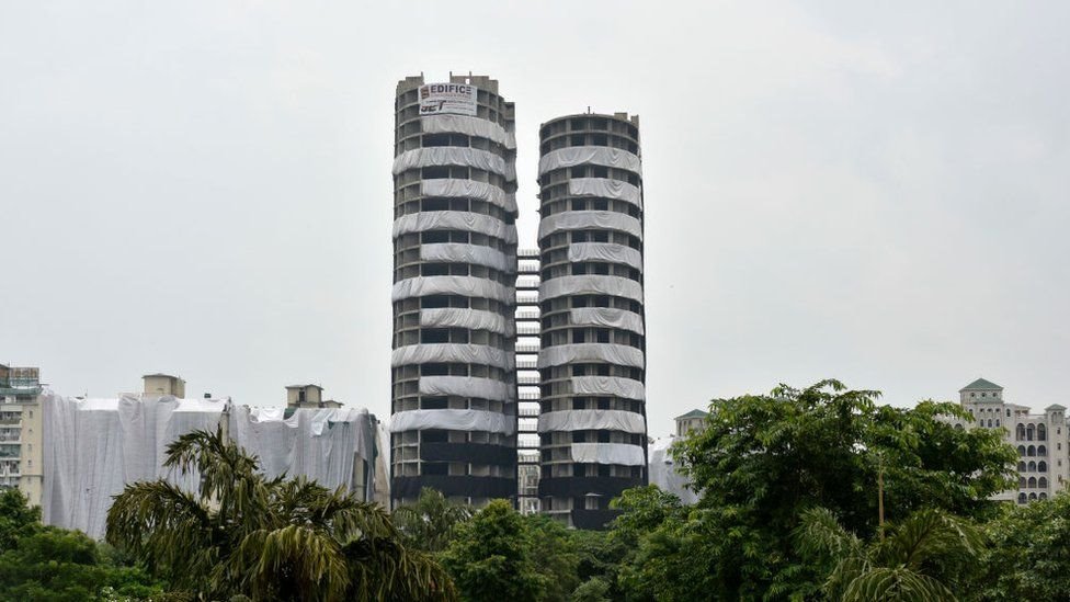 నోయిడా ట్విన్ టవర్స్ నోయిడా ట్విన్ టవర్స్