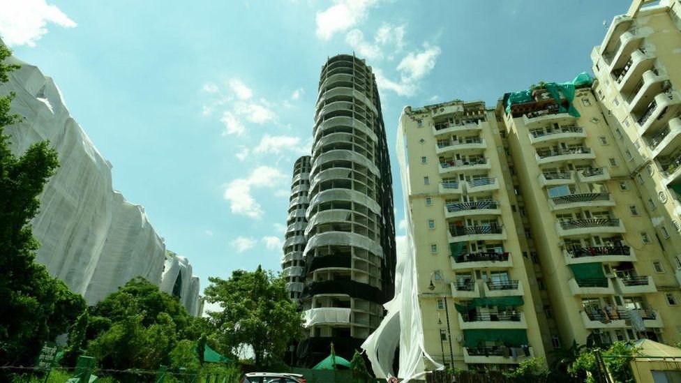 నోయిడా ట్విన్ టవర్స్ నోయిడా ట్విన్ టవర్స్