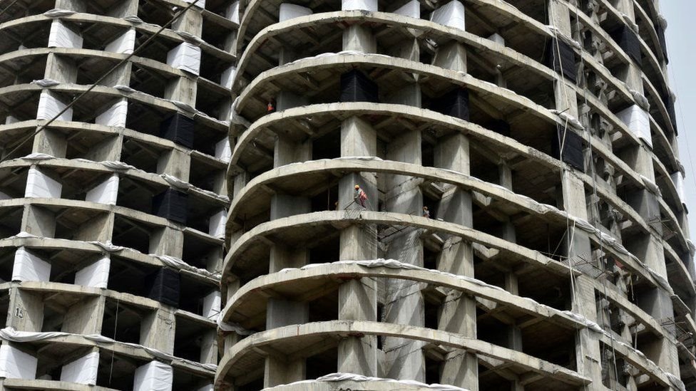 నోయిడా ట్విన్ టవర్స్ నోయిడా ట్విన్ టవర్స్