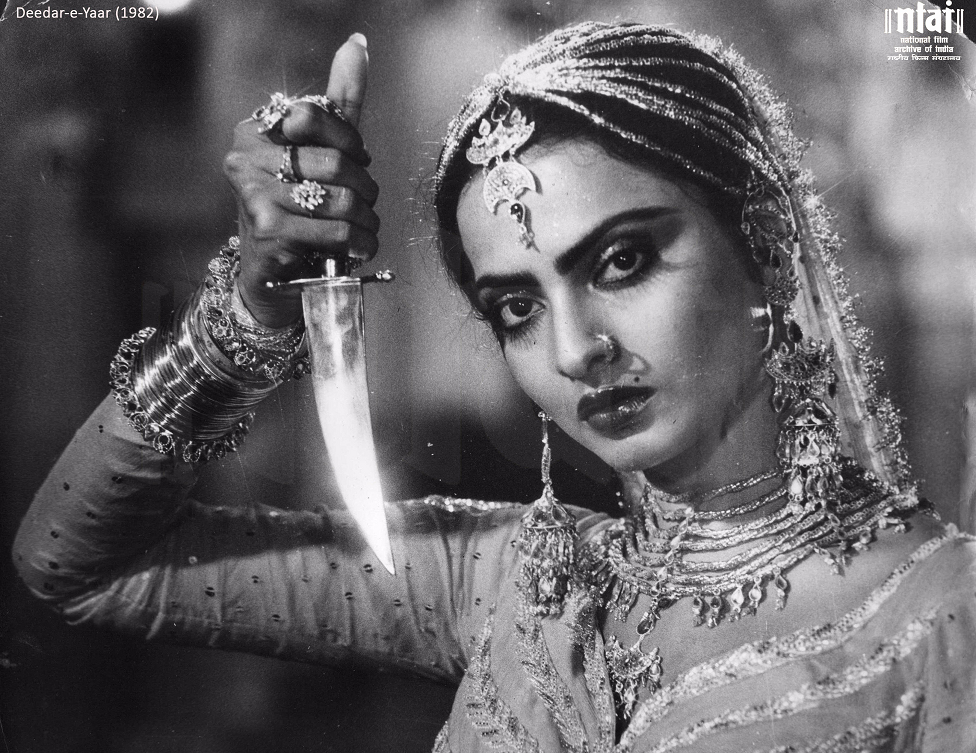 1982లో విడుదలైన ‘దీదార్ ఎ యార్’ సినిమాలో రేఖ