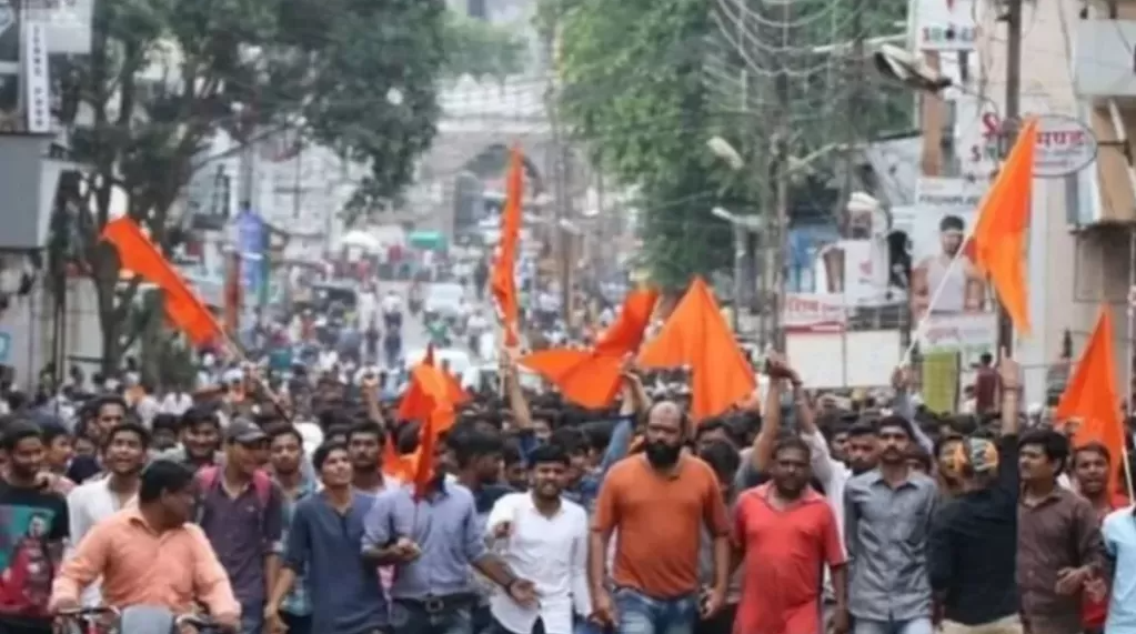 మరాఠా రిజర్వేషన్లు మరాఠా రిజర్వేషన్లు