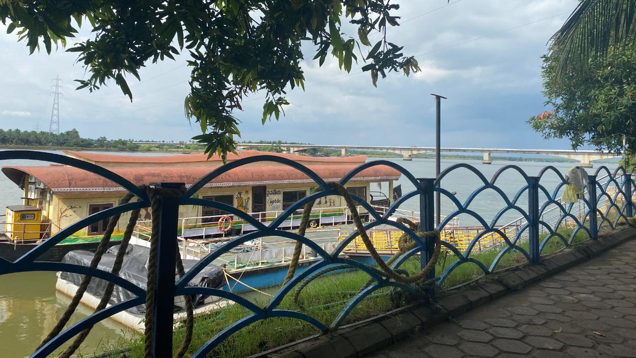 దిండి రాసార్ట్స్