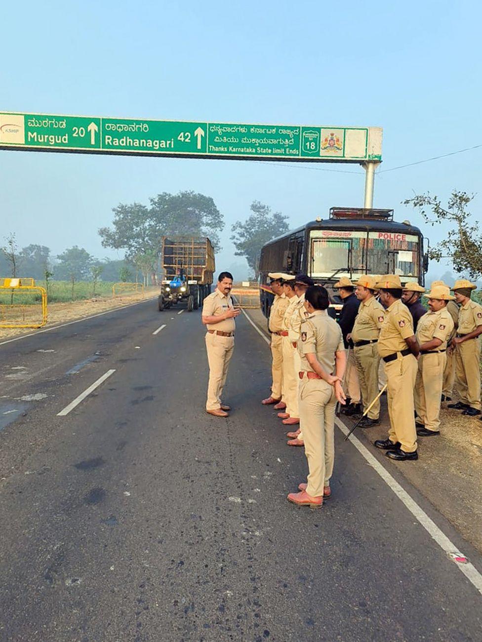 కర్నాటక vs మహారాష్ట్ర సరిహద్దు వివాదం