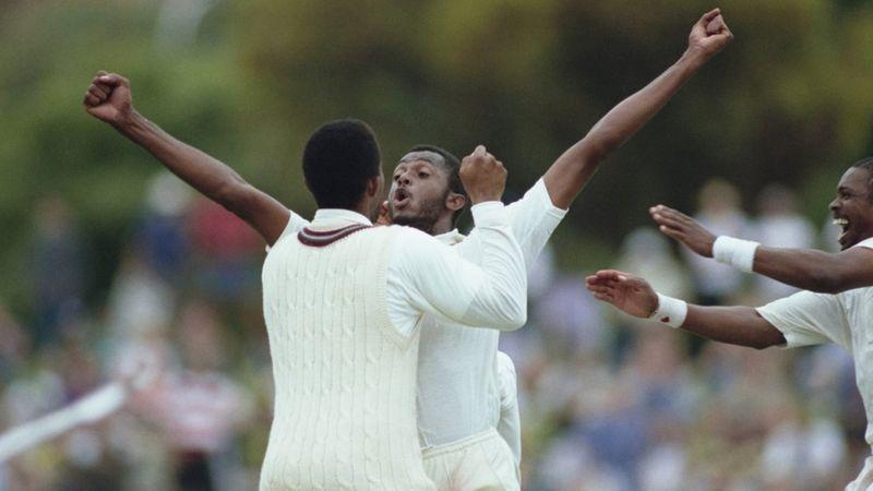 క్రికెట్ క్రికెట్