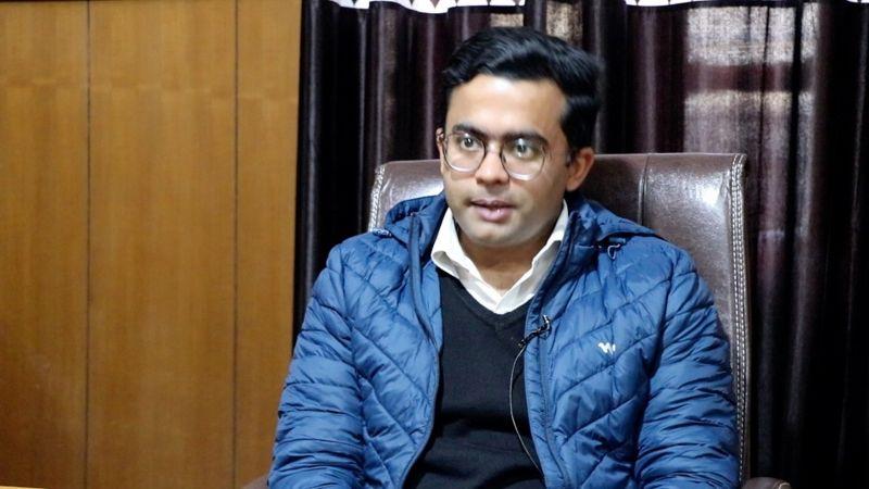 హిమాన్షు ఖురానా