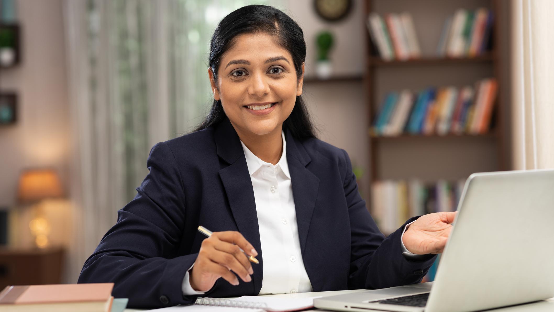 వైఎస్ఆర్ లా నేస్తం