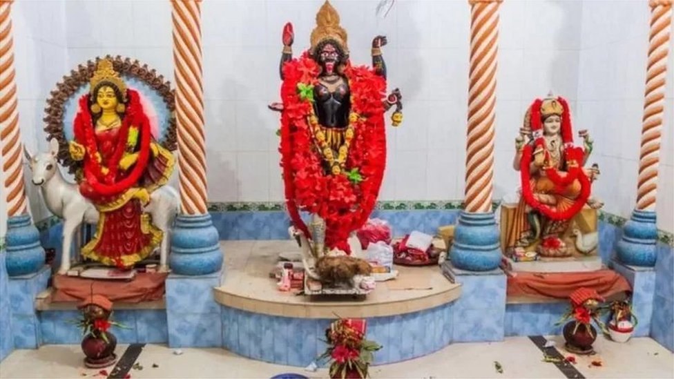 హిందూ ఆలయాలు ధ్వంసం హిందూ ఆలయాలు ధ్వంసం