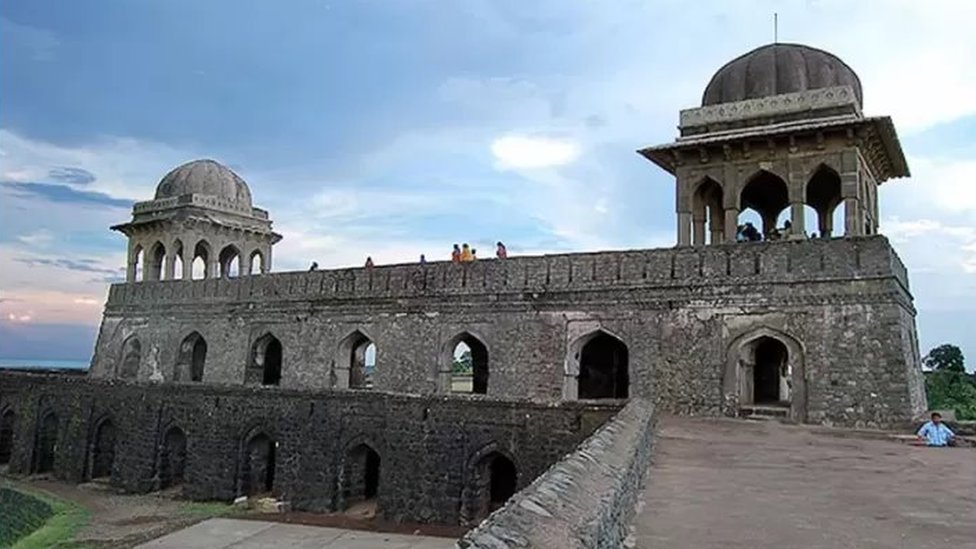 రాణి రూపమతి రాణి రూపమతి