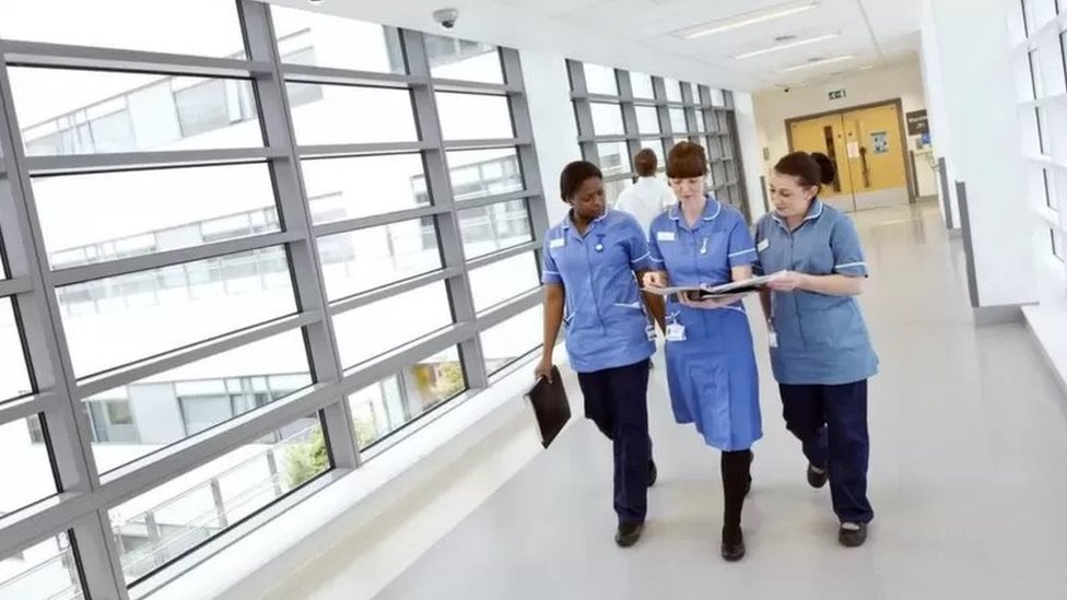 ఎన్‌హెచ్‌ఎస్ ప్రకారం లుపస్ ఒక సంక్లిష్టమైన వ్యాధి