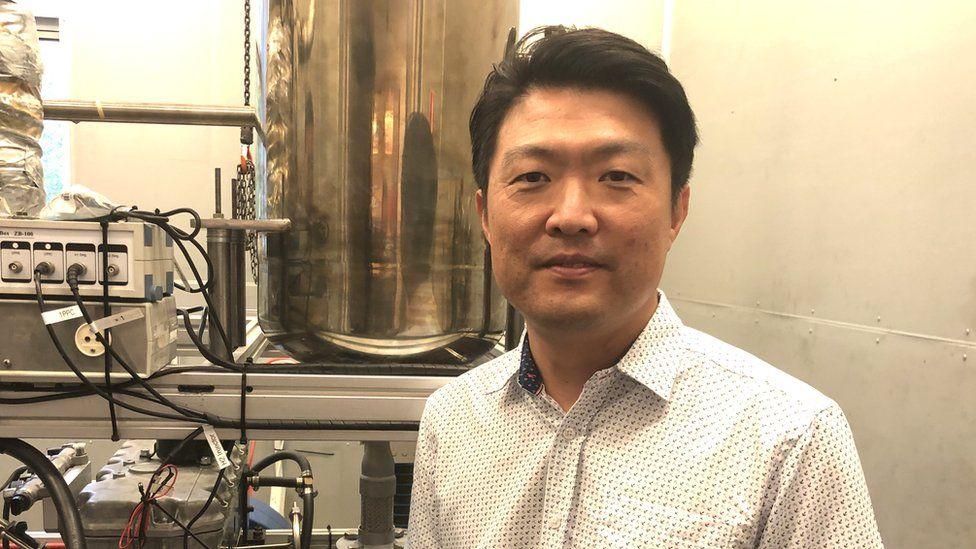 ప్రొఫెసర్ కూక్