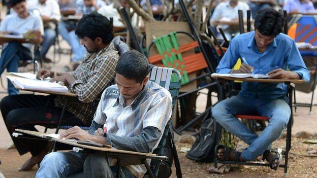 నిరుద్యోగులు