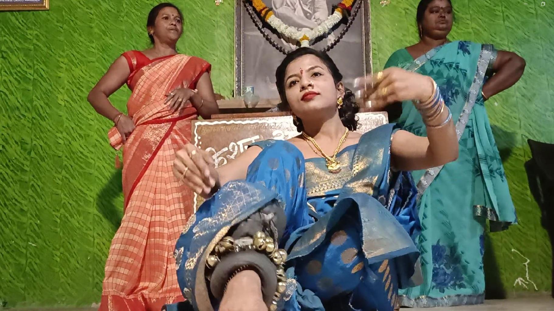 లావణి నృత్యం