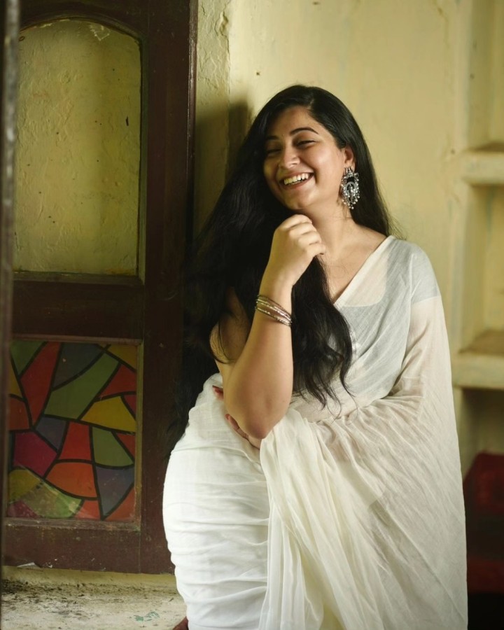 Evaro Comments Lo Cheppandi