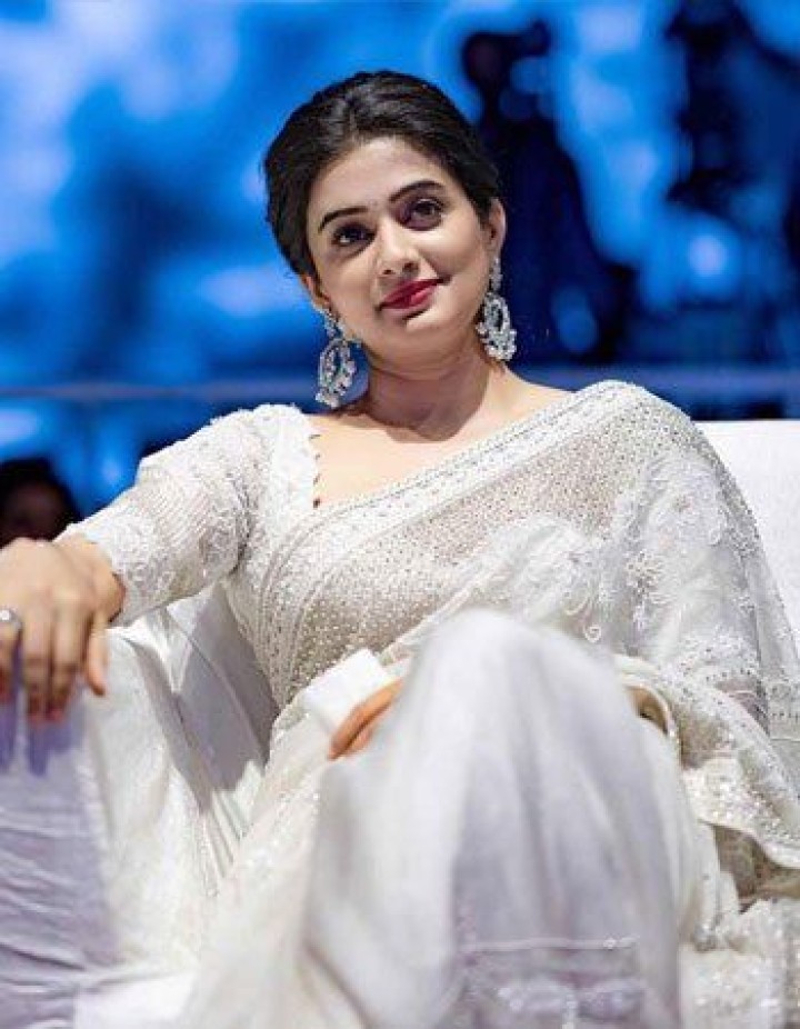 క్యూట్ ప్రియమణి