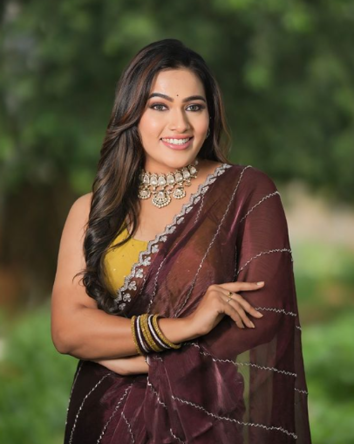 ಆಕಾಶದಿಂದ ಧರೆಗಿಳಿದ ರಂಬೆ