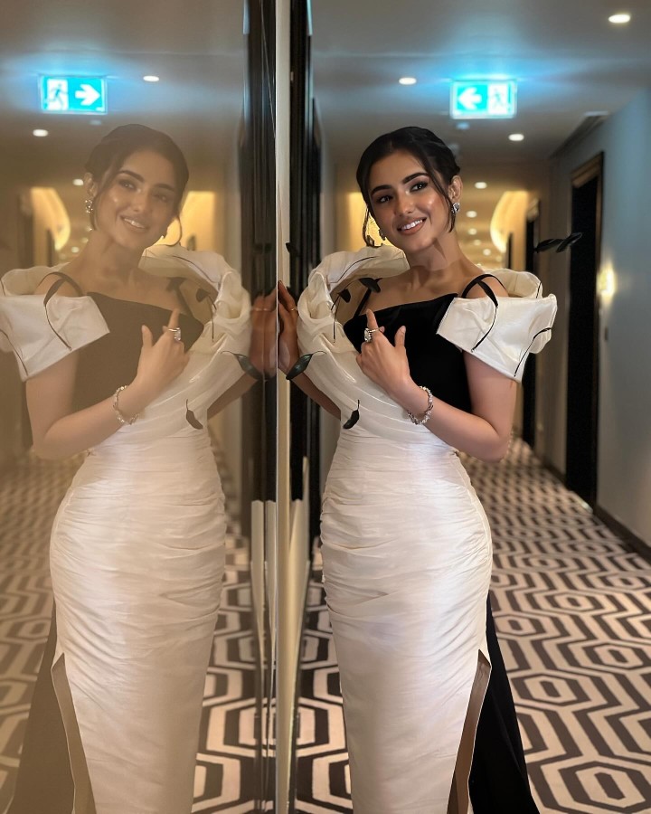 માલવિકા શર્મા નો હોટેસ્ટ અંદાજ