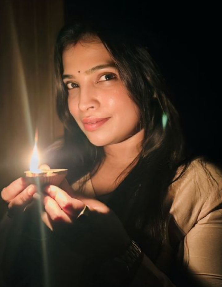 ದೀಪದ ಬೆಳಕಲ್ಲಿ