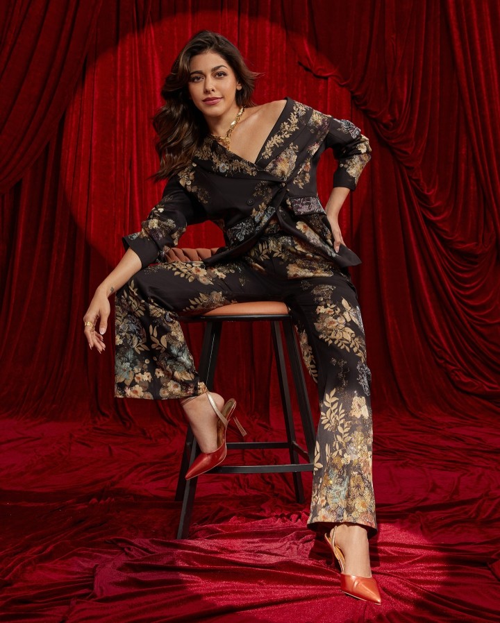 અલાયા નો શાનદાર અંદાજ