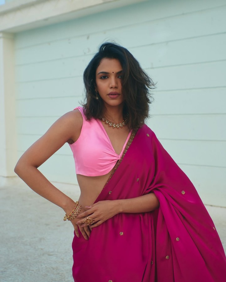 Elegant हो आप.